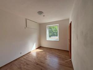 Pronájem bytu 2+kk, Frýdek-Místek, Dlouhá, 34 m2