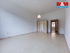 Pronájem bytu 1+1, Karlovy Vary, nábřeží Jana Palacha, 51 m2