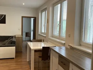 Pronájem bytu 2+kk, Brno, Šafaříkova, 65 m2