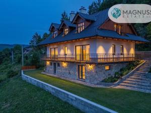 Prodej rodinného domu, Dolní Lomná, 259 m2