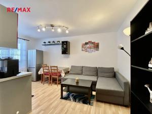 Pronájem bytu 3+kk, Milovice, Spojovací, 56 m2