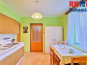 Prodej vícegeneračního domu, Chrášťany, 218 m2