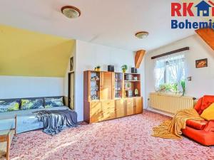 Prodej vícegeneračního domu, Chrášťany, 218 m2