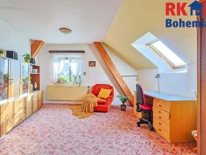 Prodej vícegeneračního domu, Chrášťany, 218 m2