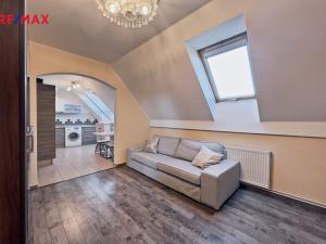 Prodej bytu 2+kk, Nupaky, U Školky, 50 m2