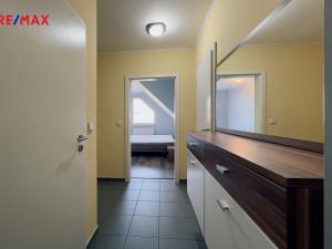 Prodej bytu 2+kk, Nupaky, U Školky, 50 m2