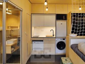 Pronájem bytu 1+kk, Praha - Bubeneč, Zelená, 16 m2