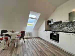 Pronájem bytu 3+kk, Praha, Podnádražní, 60 m2