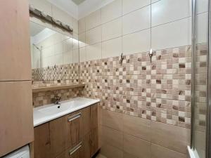 Pronájem bytu 3+kk, Praha, Podnádražní, 60 m2