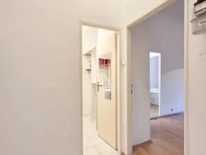 Pronájem bytu 2+1, Praha - Žižkov, Ondříčkova, 43 m2