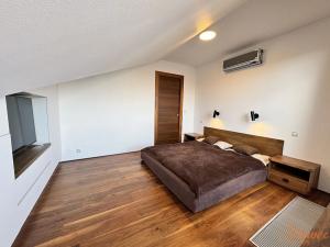 Prodej bytu 2+kk, Praha - Vršovice, Jerevanská, 74 m2