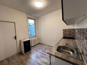 Pronájem bytu 2+kk, Karlovy Vary, Koptova, 53 m2