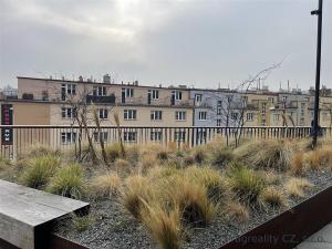 Pronájem bytu 1+kk, Praha, Kladenská, 30 m2