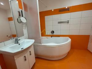 Prodej bytu 3+1, Plzeň, Brněnská, 82 m2