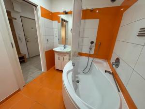 Prodej bytu 3+1, Plzeň, Brněnská, 82 m2