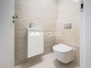 Pronájem bytu 3+kk, Praha - Karlín, Pernerova, 90 m2