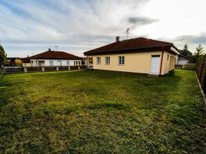 Prodej rodinného domu, Kosmonosy, Květinová, 126 m2