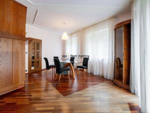 Prodej rodinného domu, Praha - Vinoř, 486 m2