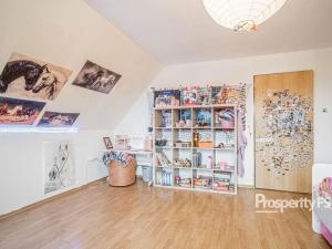 Prodej rodinného domu, Hrádek, 200 m2