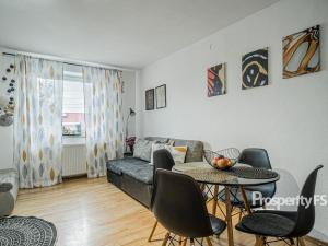 Prodej rodinného domu, Hrádek, 200 m2