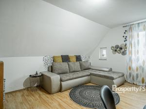 Prodej rodinného domu, Hrádek, 200 m2