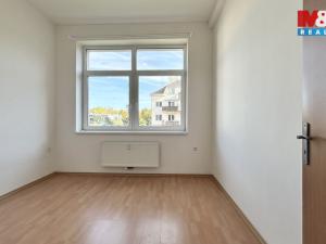 Pronájem bytu 2+kk, Milovice - Mladá, Slepá, 37 m2