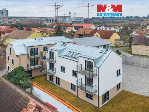 Prodej bytu 4+kk, Praha - Holyně, náměstí Pod lípou, 128 m2