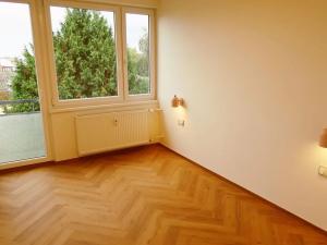 Pronájem bytu 2+kk, Praha - Radotín, Vrážská, 63 m2