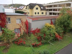 Pronájem bytu 2+kk, Praha - Radotín, Vrážská, 63 m2