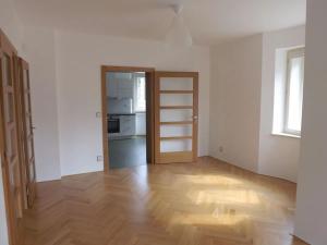 Pronájem bytu 2+1, Praha - Nusle, Na květnici, 66 m2