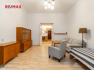 Pronájem bytu 1+1, Praha - Smíchov, Staropramenná, 40 m2