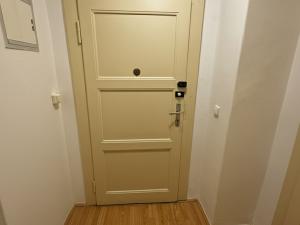 Pronájem bytu 3+kk, Praha - Holešovice, Pplk. Sochora, 63 m2