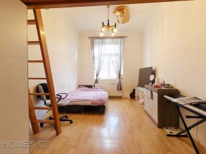 Pronájem bytu 1+1, Praha - Smíchov, Kováků, 35 m2