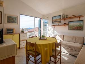 Prodej bytu 1+1, Badesi, Sardinie, Itálie, 41 m2