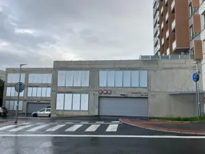 Pronájem garážového stání, Praha - Záběhlice, Choceradská, 20 m2