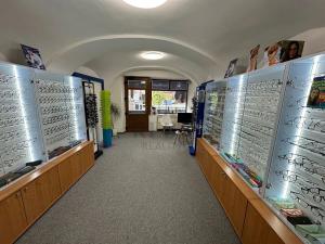 Prodej obchodního prostoru, Nejdek, náměstí Karla IV., 123 m2