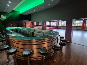 Pronájem skladu, Špindlerův Mlýn, 350 m2