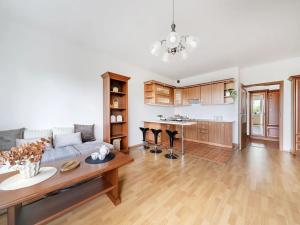 Prodej bytu 1+kk, Praha - Dolní Měcholupy, V osikách, 40 m2