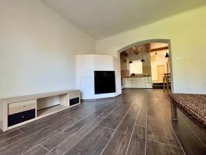 Pronájem rodinného domu, Stará Huť, 290 m2