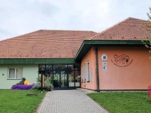 Pronájem bytu 2+kk, Mokrá-Horákov, 55 m2