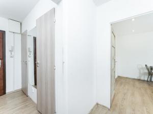 Prodej bytu 2+kk, Praha - Ruzyně, Ciolkovského, 42 m2