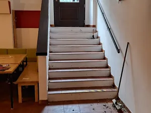 Pronájem obchodního prostoru, Praha - Nové Město, Bolzanova, 100 m2