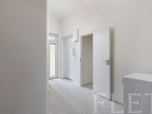 Pronájem bytu 2+kk, Praha - Holešovice, U vody, 45 m2