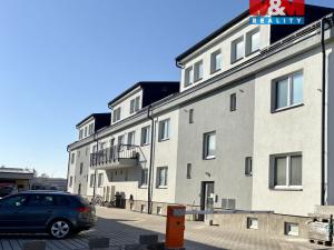 Pronájem bytu 1+kk, Pardubice - Semtín, 28 m2