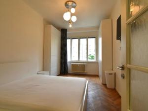 Pronájem bytu 2+kk, Praha - Holešovice, Veletržní, 44 m2