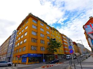 Pronájem bytu 2+kk, Praha - Holešovice, Veletržní, 44 m2