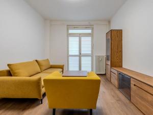 Pronájem bytu 2+1, Praha - Smíchov, Stroupežnického, 63 m2