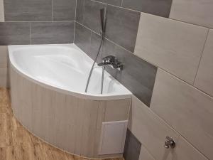 Prodej bytu 2+1, Ostrava - Vítkovice, Ruská, 87 m2