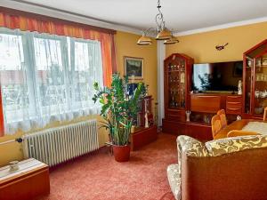 Prodej bytu 3+1, Kolinec, 73 m2