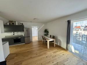 Pronájem bytu 2+kk, Praha - Holešovice, Kamenická, 70 m2